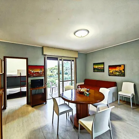 Apartment Erma In Front Of Sea